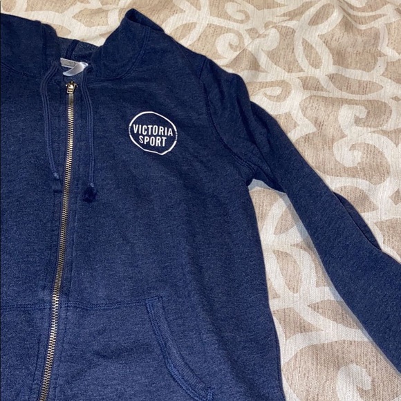 VS zipper hoodie - Picture 4 of 5